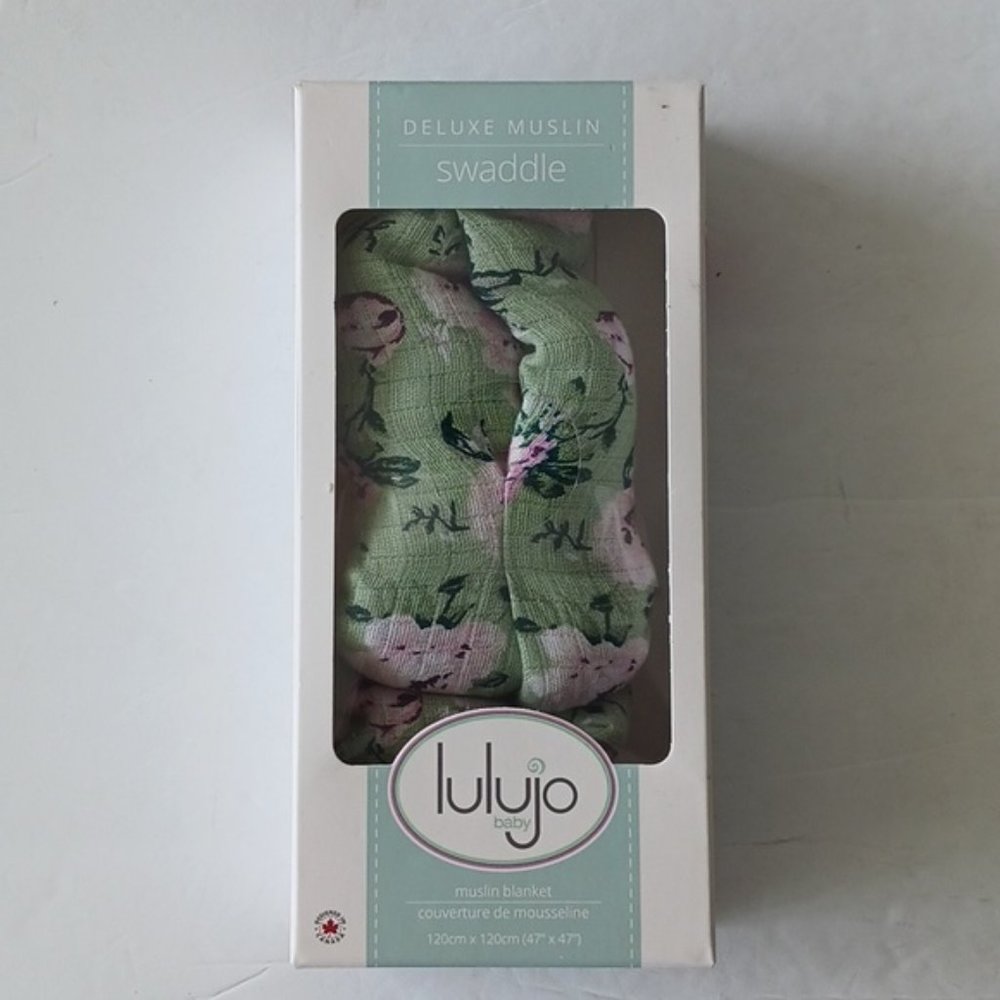 Lulujo Deluxe Muslin Swaddle Blanket Green Floral 47"x 47"